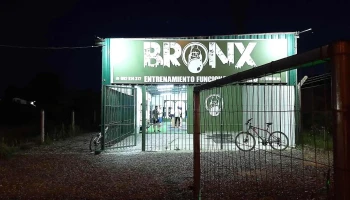 Bronx Uy - 15200 Las Toscas