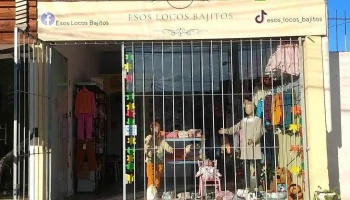 Esos Locos Bajitos - 15900 La Paz
