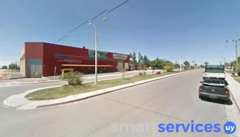 Esquina plaza doctor enamorado - 98000 Sarandí Del Yí
