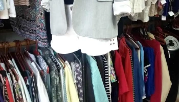 Está de Más!!! - 11300 Montevideo