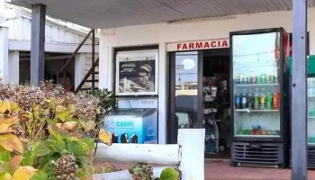 Farmacia Bikini - Manantiales