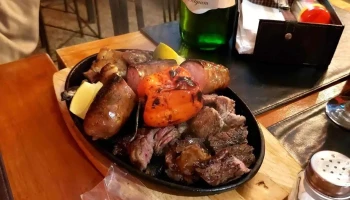 La Guarida - Paraguay Esq