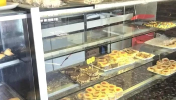 Panadería La Compostelana - Departamento De Montevideo