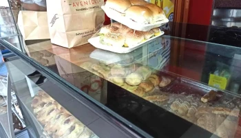 Panadería y Confitería Dos Avenidas - G5P5+Rxh