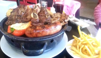 Pizzería La Redonda - 11400 Montevideo