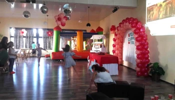 Salinas Party - Av Zorrilla De San Martín