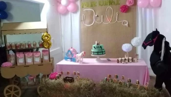 Salón De Fiesta Dos Reinas - 15600 Pando