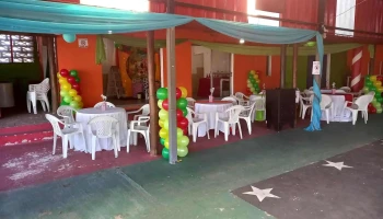 Salón de Fiestas 5 Esquinas - 15900 18 De Mayo