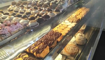 Warner • Panadería y Confitería - 15001 Ciudad De La Costa