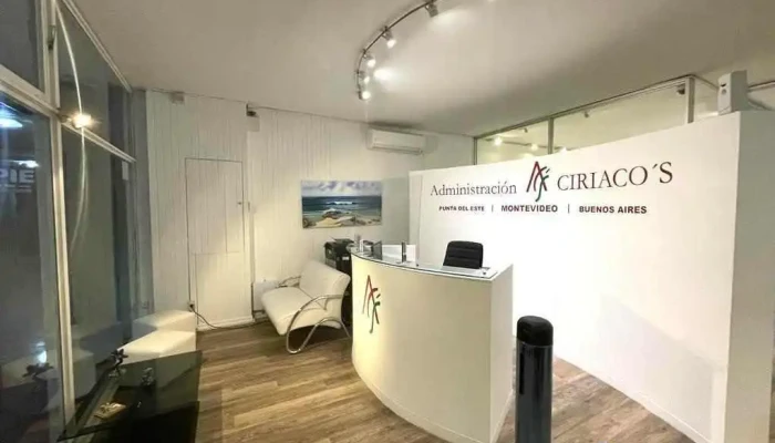 Administracion Ciriacos   Punta Del Este Interior - Punta del Este
