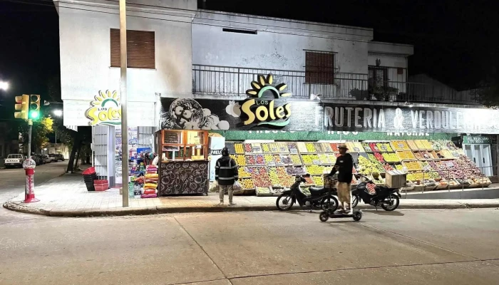 Autoservice Los Soles - 94000 Florida