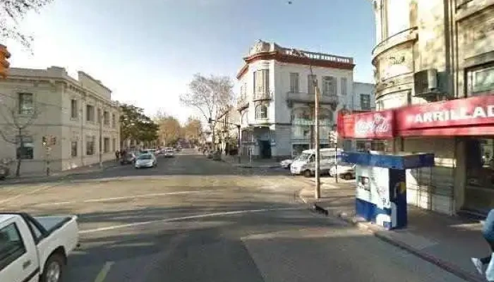 Av Gral Flores Y Domingo Aramburu Puntaje - Montevideo