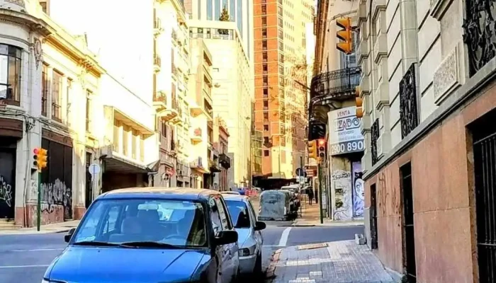 Av Uruguay Y Ciudadela Instagram - Montevideo