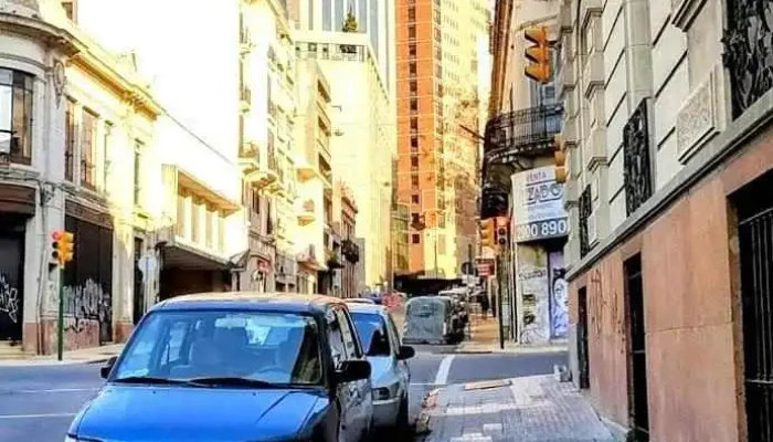 Av. Uruguay Y Ciudadela - Montevideo