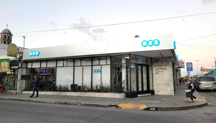 Banco De Seguros Del Estado -  Exterior - Pando