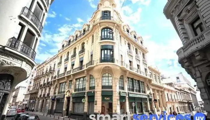 Banco Itaú, Agencia Ciudad Vieja - Montevideo