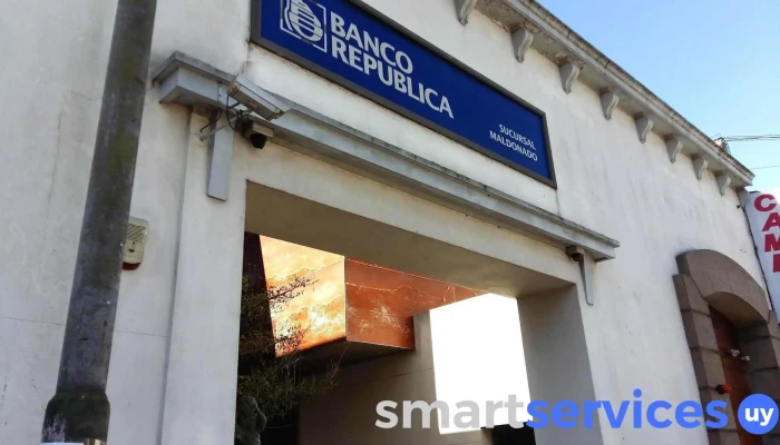 Banco Republica Agencia Pando Exterior - Pando