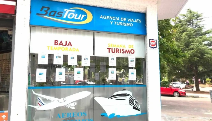 Bastour Exterior - Atlántida
