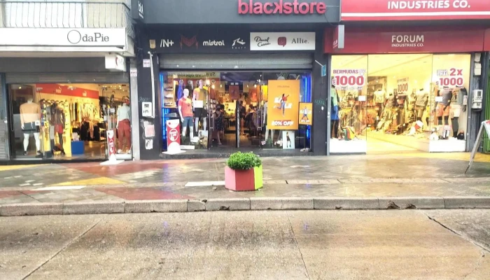 Blackstore - 15600 Pando