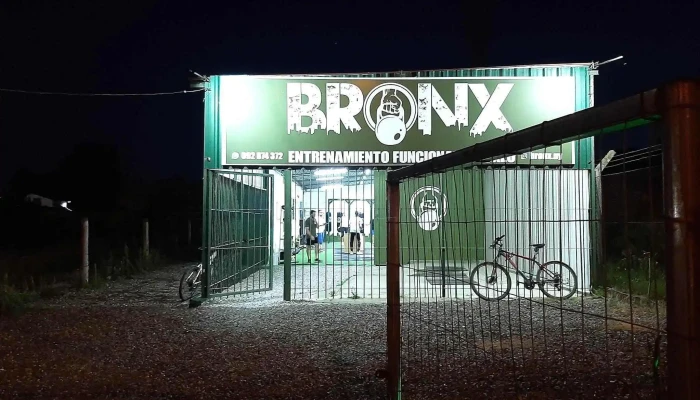 Bronx Uy - 15200 Las Toscas