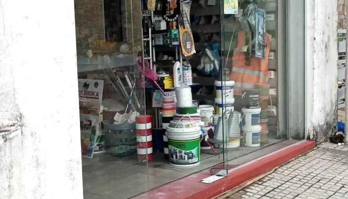 Calera y Ferretería Uruguay - 60000 Paysandú