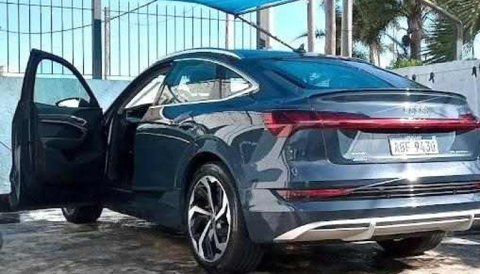 Car shower - Ciudad De La Costa
