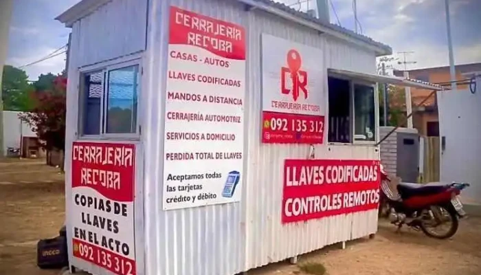 Cerrajeria Recoba Frente Ex Supermercado La Cabana Del Propietario - Ciudad De La Costa