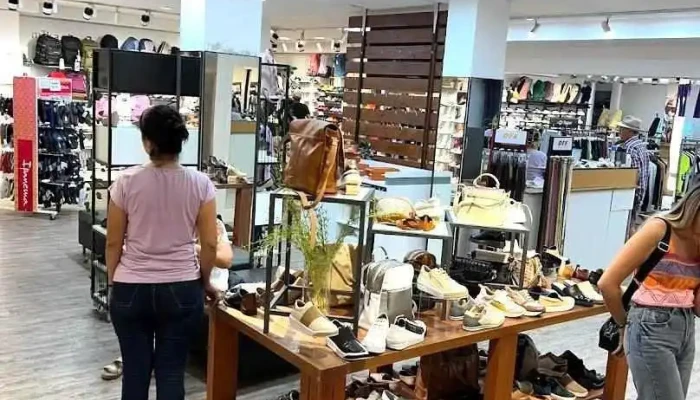 Dafne Calzados - Minas