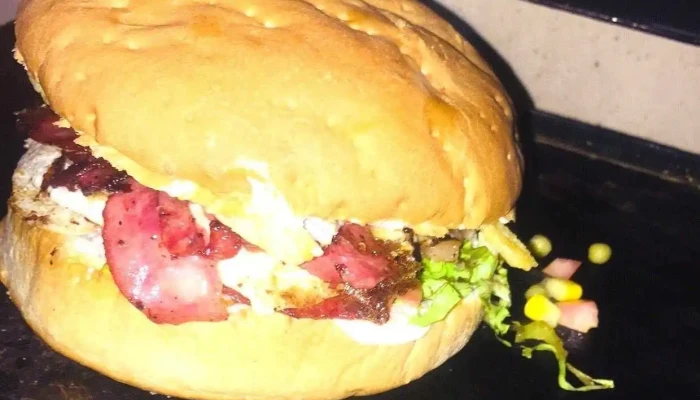 El Local Burguer y Pizzeria - 40000 Rivera