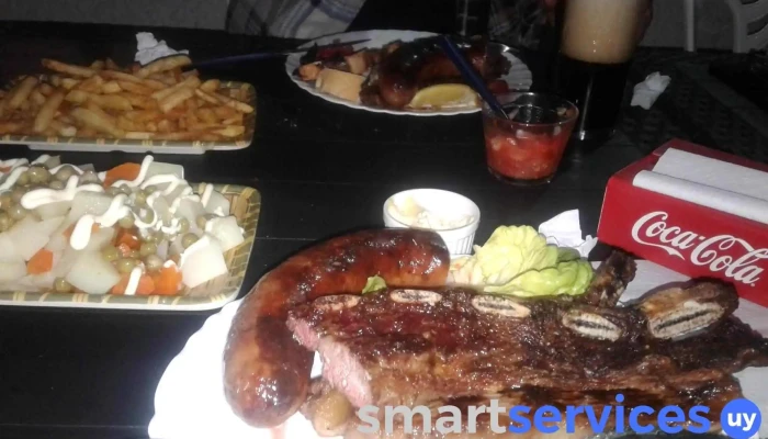 El Reloj comidas rapidas y parrilla - 12400 Montevideo