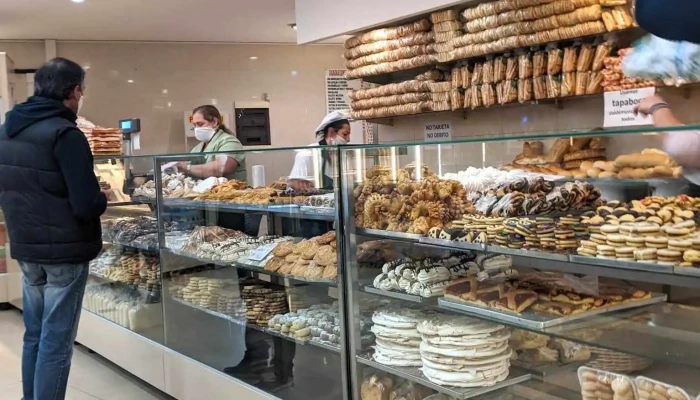 Esponda Panadería y Confitería - 12900 Montevideo