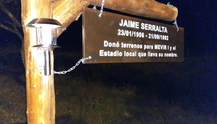Estadio Jaime Serralta - 27302 Cebollatí