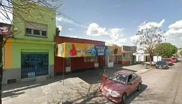 Farmacia Del Barrio 2 -  Comentarios - Rivera