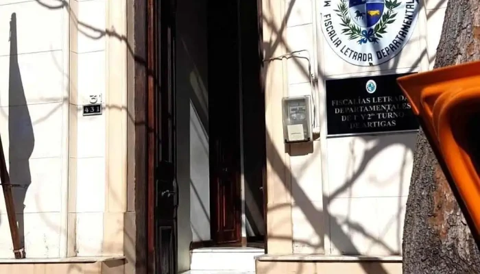 Fiscalia De Artigas -  Edificio - Artigas