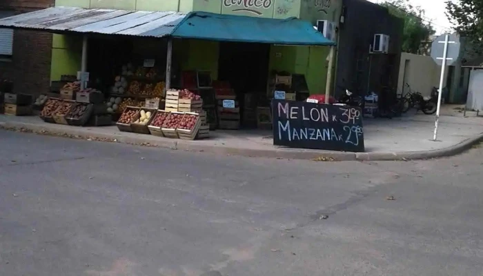 Fruteria El Nico - Dr. Manuel Sanchez Echeverria 401
