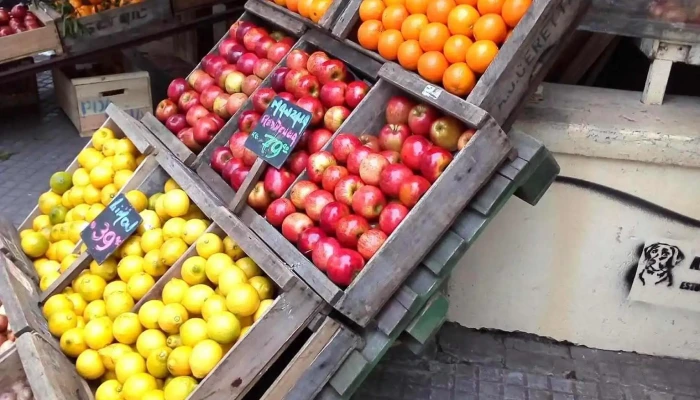Frutería Mazal - 11300 Montevideo