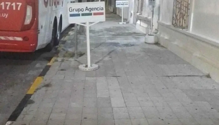 Grupo Agencia Central De Dolores -  Autobus - Dolores
