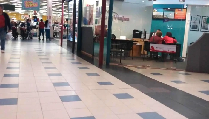 Hiperviajes Hipermercado Geant Exterior - Ciudad de la Costa