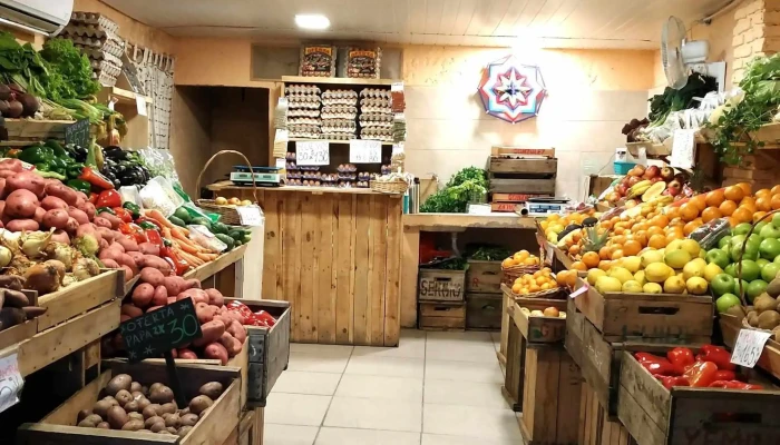 La carreta. Frutas y verduras - Av. Pérez Butler
