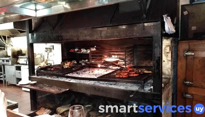 La Otra - Parrilla - 11300 Montevideo