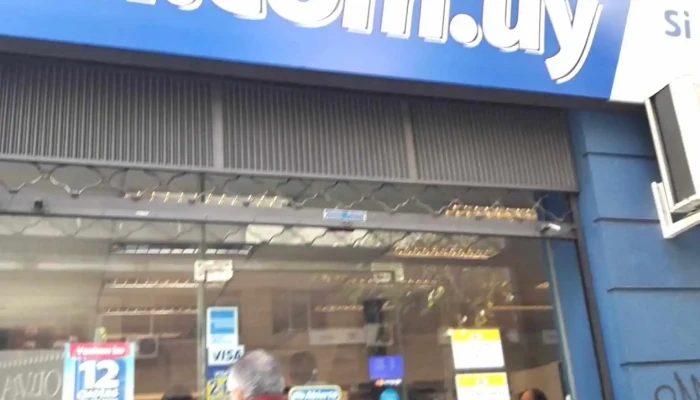 LOi Pickup Center - 11100 Montevideo