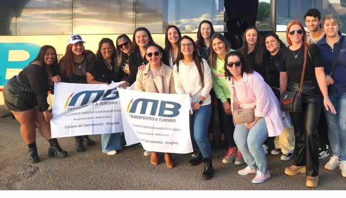 Mb Transportes Turismo Direccion - Col. del Sacramento