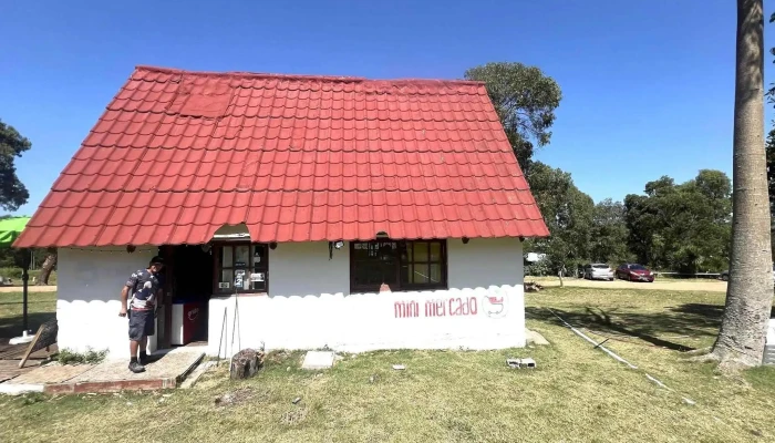 Mini Mercado En Laderas del Cerro - Las Piedras