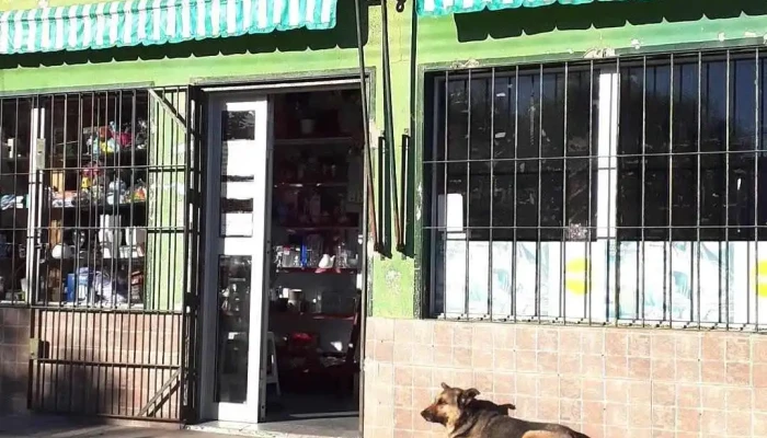 Minimercado del barrio - 91400 Santa Rosa