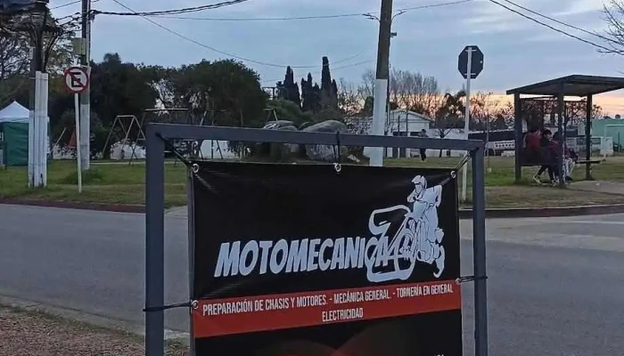 Motomecanica Zeta - 15900 La Paz
