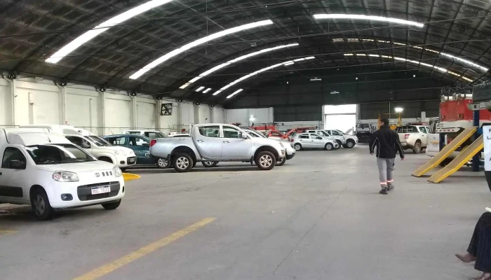 Multicar Rent -  A Car Prado Vehiculo De Lujo - Montevideo