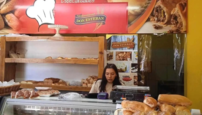 Panadería Don Esteban - 75000 Mercedes