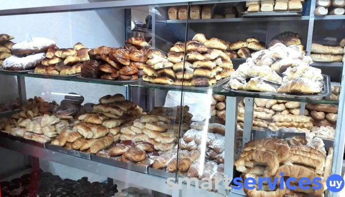 Panadería La Estrella - 11700 Montevideo