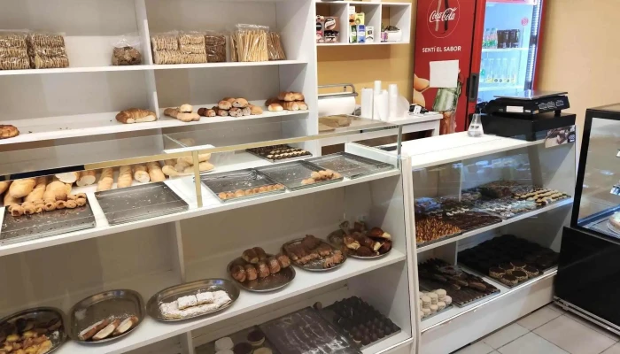 Panadería Sabores - 27000 Rocha