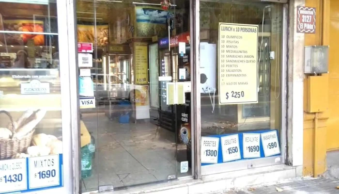 Panadería y Confitería El Piñón - 11800 Montevideo